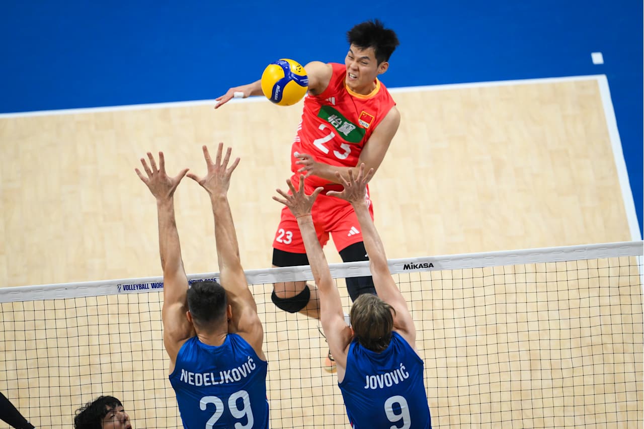 更为坚决, 位的捷克队