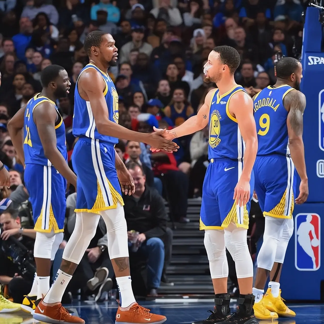 队之间的确, 抗拒